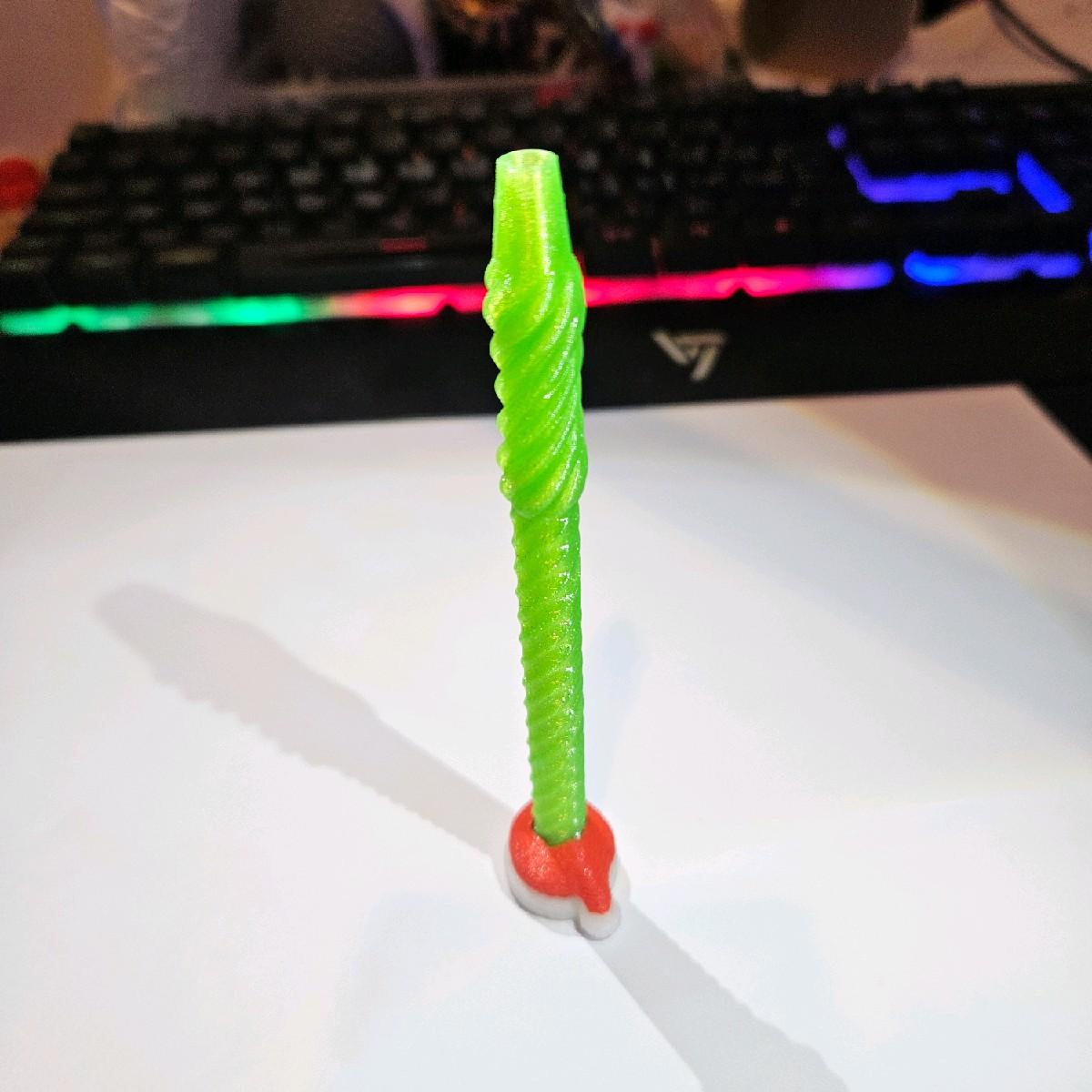 Christmas Style Fidget Pen Glow in the Dark Hat - Writing Tool for Stress Relief fidgetstoys - Image 2