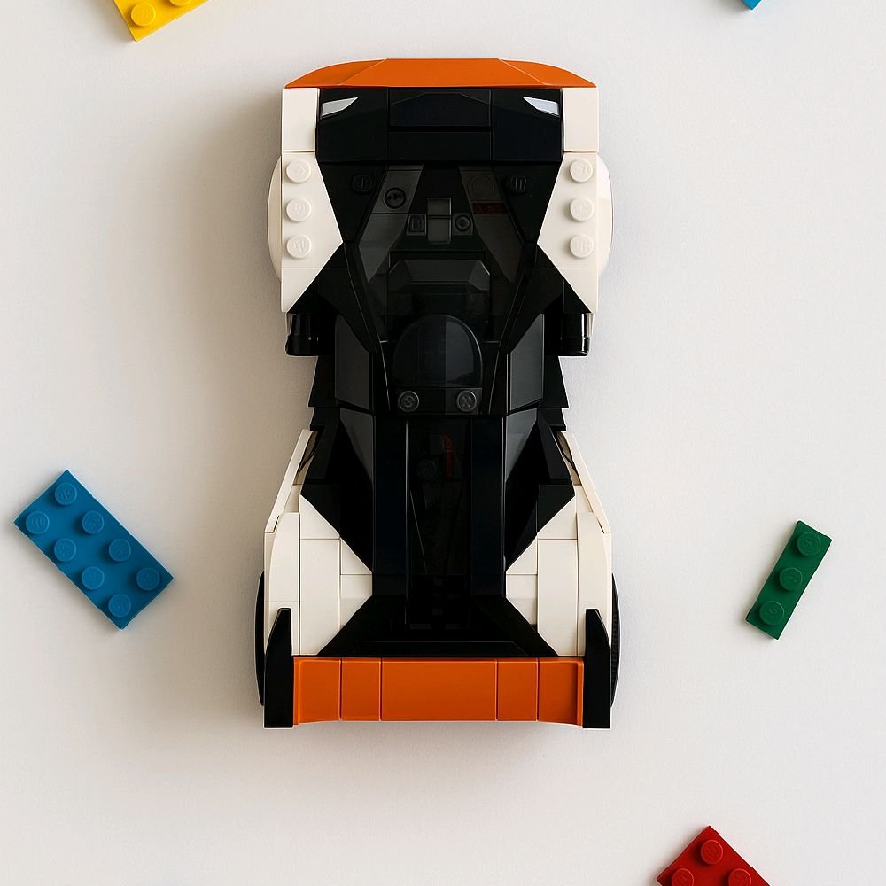 Speed Champions Wall Mount Bracket for 8-stud-wide Cars Secure & Space-saving Display Precision Fit with Optional Minifigure Integration - Image 4